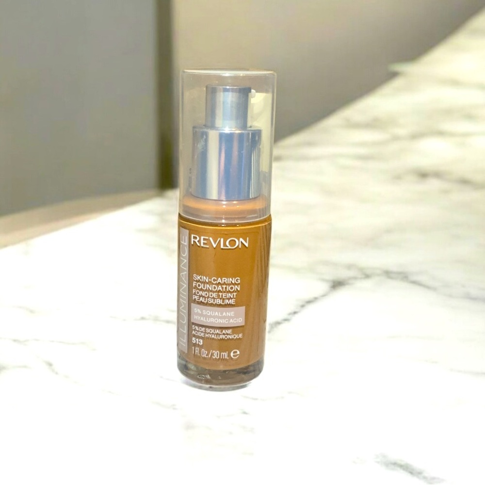 Brand NEW Revlon Illuminance Skin-Caring Foundation 513